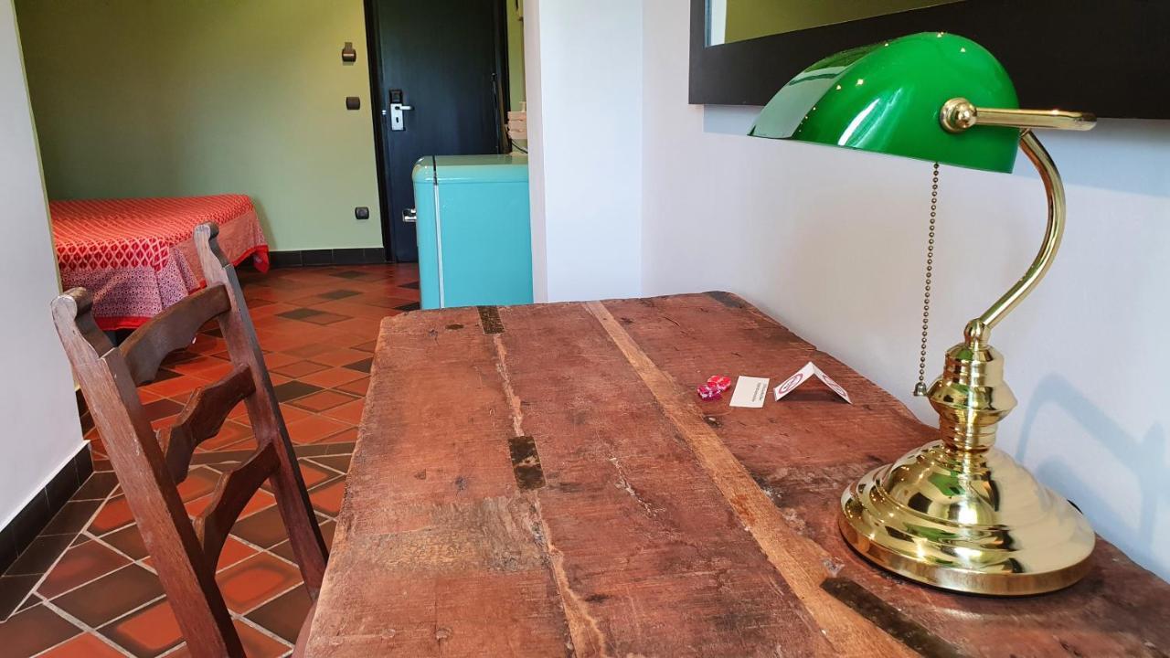 Banyeres del Penedes Hotel Restaurant El Bosc المظهر الخارجي الصورة