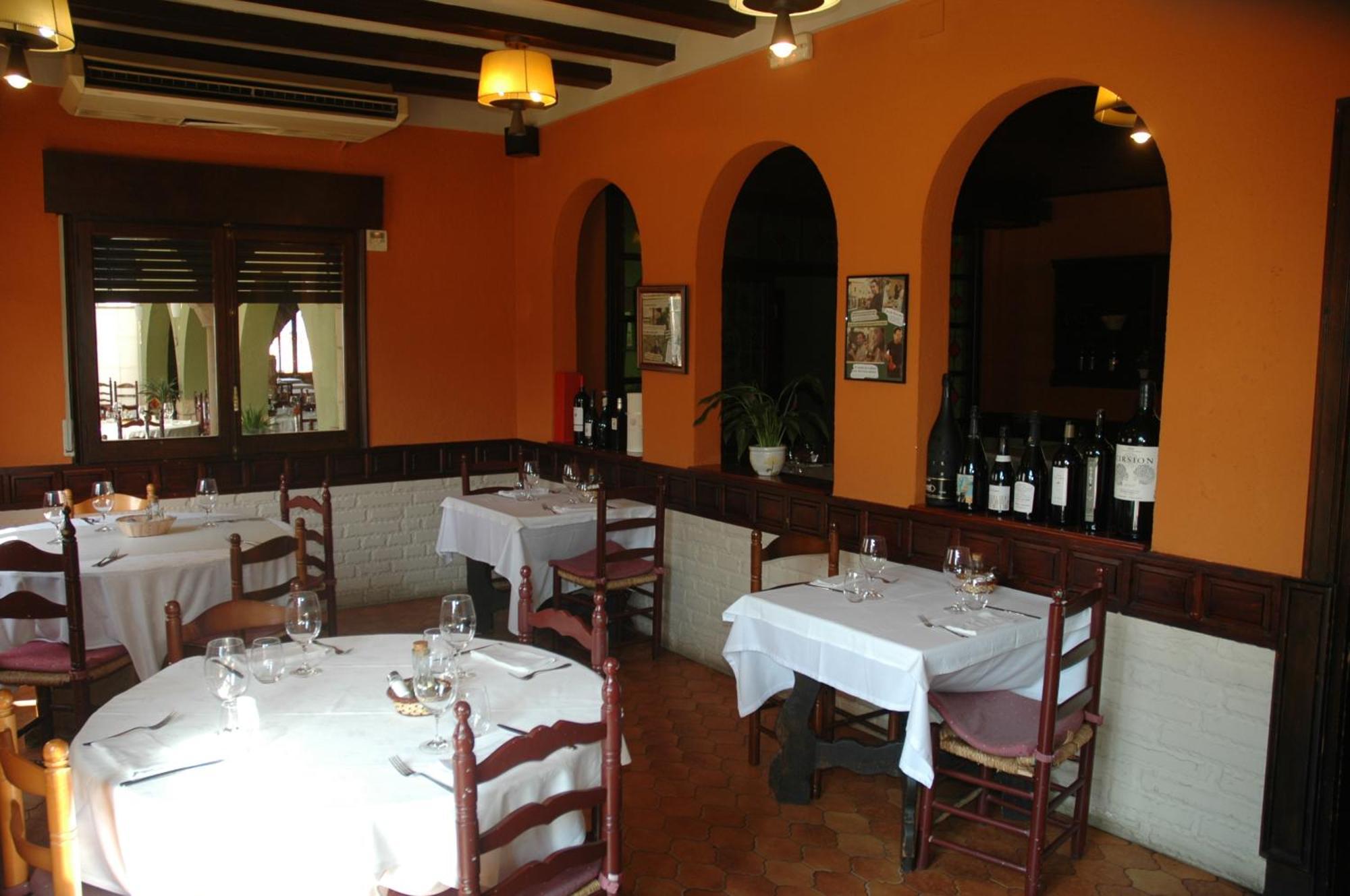 Banyeres del Penedes Hotel Restaurant El Bosc المظهر الخارجي الصورة